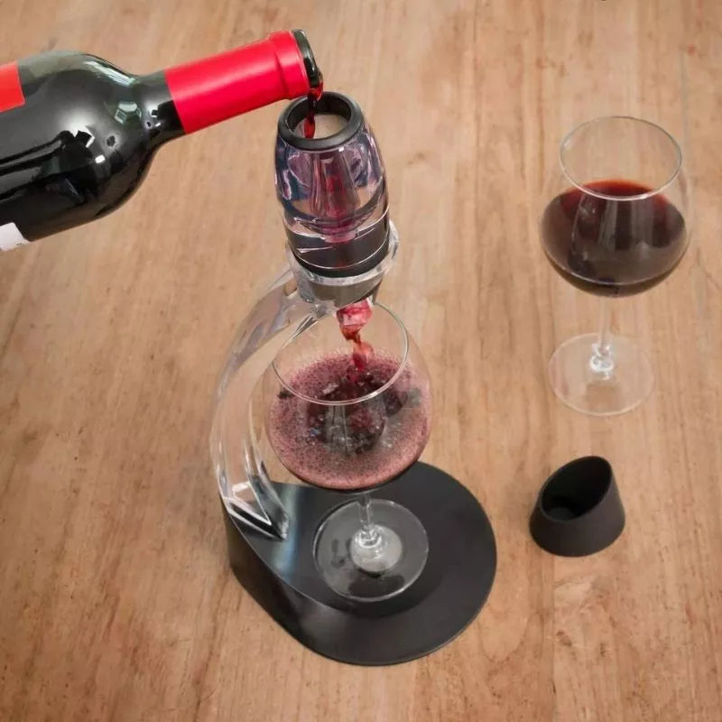Aerator i dekanter do wina z zakrzywionym stojakiem