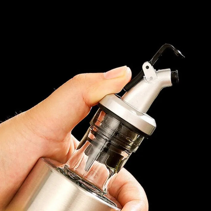 Dozownik na olej 300 ml srebrny