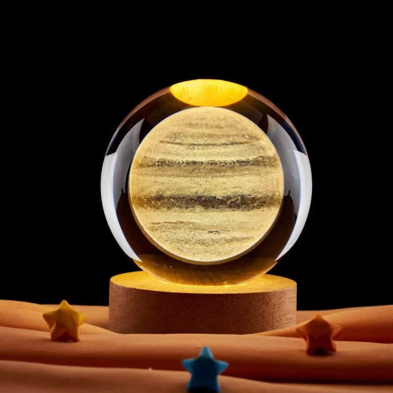 Szklana kula z planetą Jowisz