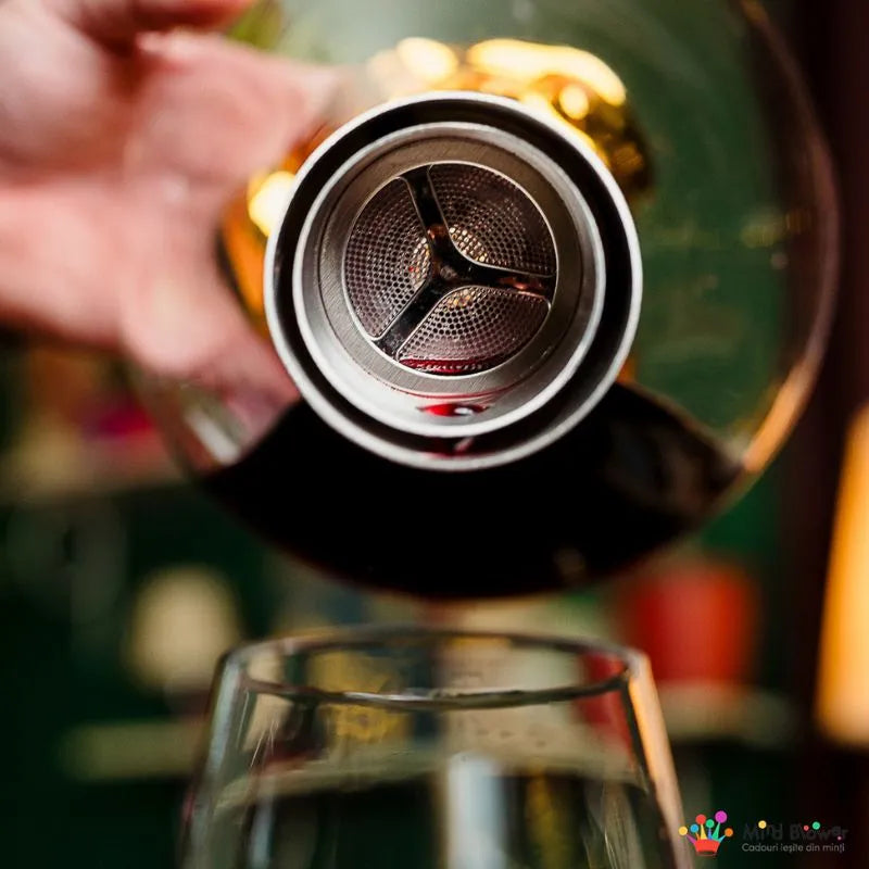 Karafka prezentowa Złota Góra Na Szczycie Świata z kulkami czyszczącymi