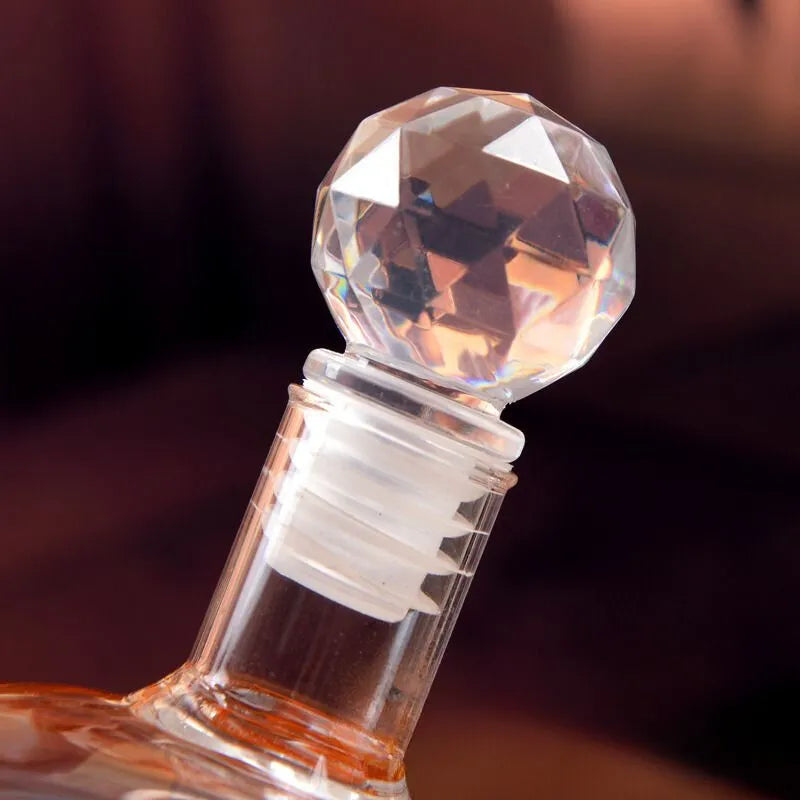 Karafka ze szkła w kształcie czaszki