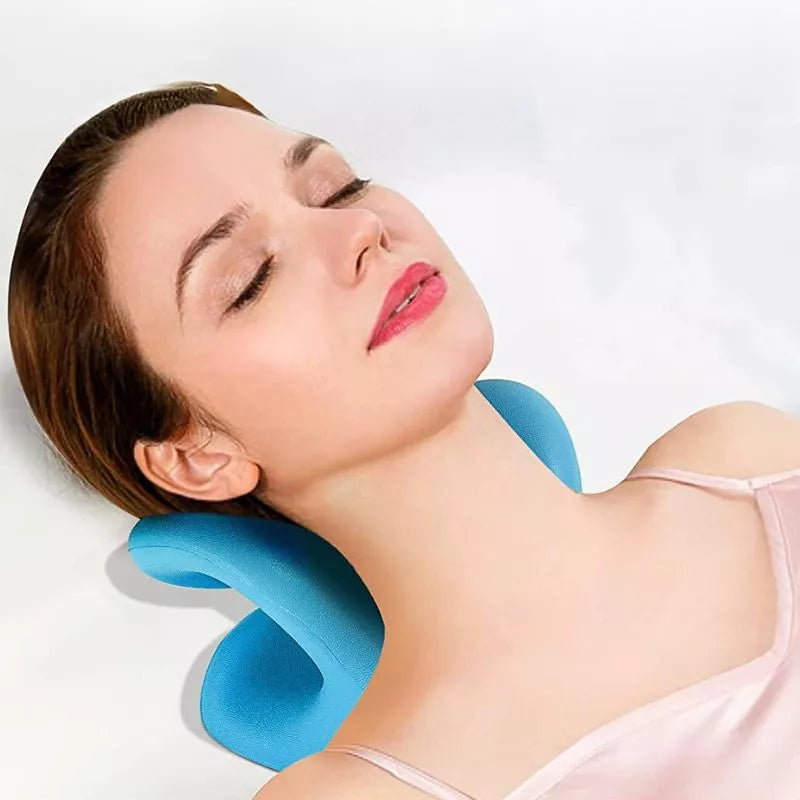 Poduszka ortopedyczna na kark dla relaksu kota i ramion