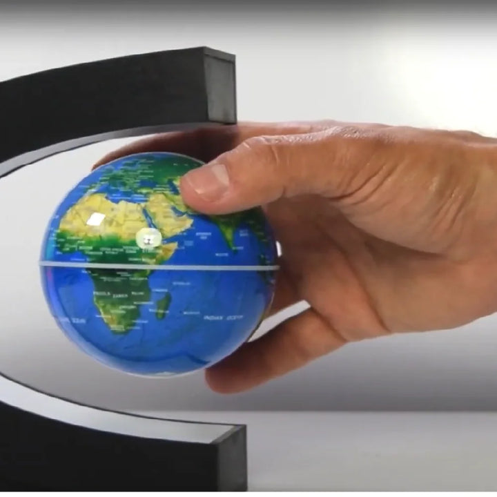 Magnetyczny globus ziemski z lewitacją i podświetleniem LED Forma C