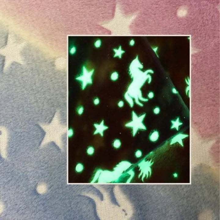 Koc fosforyzujący z jednorożcami flanela 130 x 150 cm