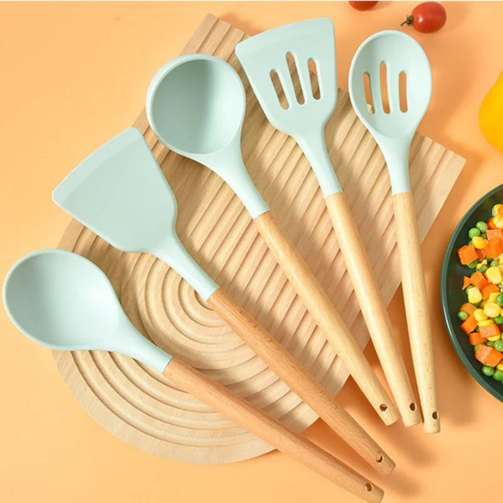 Zestaw 12 przyborow kuchennych