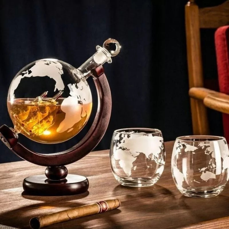 Zestaw prezentowy karafka Globus z 2 kieliszkami Epique i pojemnością 850 ml