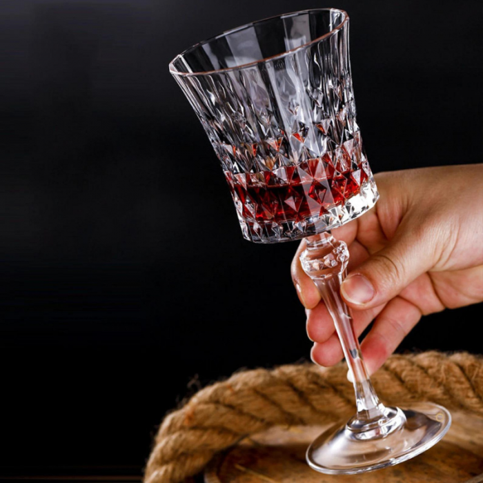 Obrotowy zestaw karafka do alkoholu z 2 srebrnymi kieliszkami